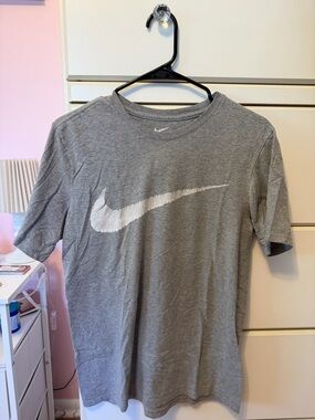 Nike Women’s Gray Swoosh Short-Sleeve T-Shirt